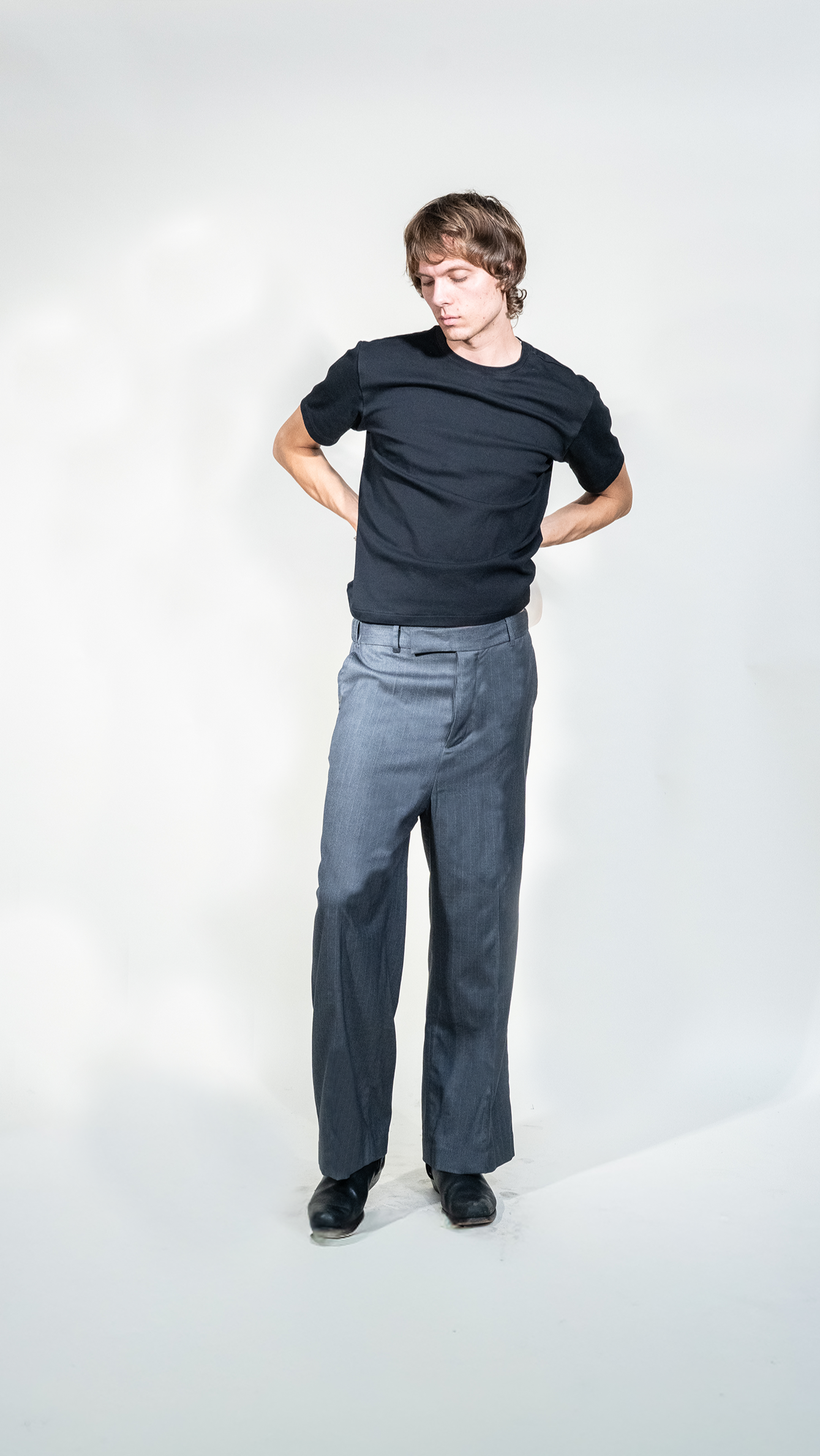004 pinstripe pants grey